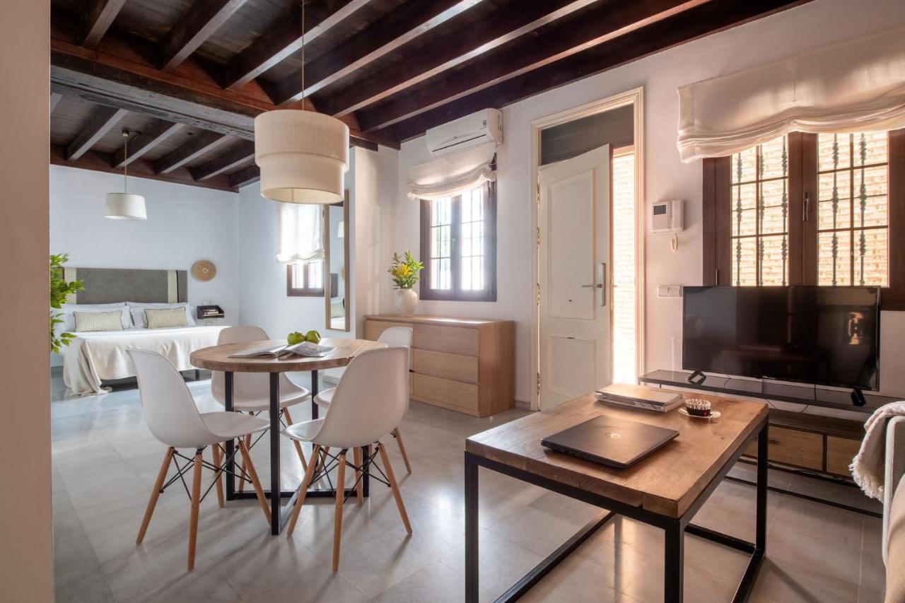 Triana Boutique Apartments By Hommyhome Σεβίλλη Εξωτερικό φωτογραφία