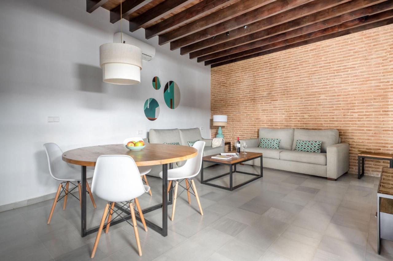 Triana Boutique Apartments By Hommyhome Σεβίλλη Εξωτερικό φωτογραφία