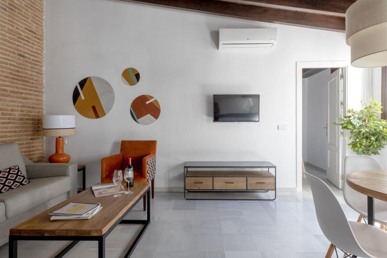 Triana Boutique Apartments By Hommyhome Σεβίλλη Εξωτερικό φωτογραφία