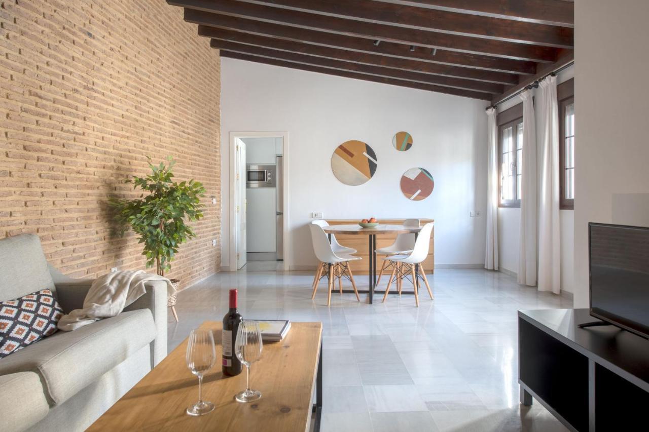 Triana Boutique Apartments By Hommyhome Σεβίλλη Εξωτερικό φωτογραφία
